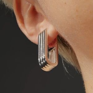 NWT Jenny Bird Ribbed U-Link Silver Earrings
